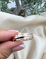 Обручальное кольцо из серебра с вставками из золота