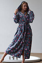 Довгий плюшевий жіночий халат на запах з капюшоном та кишенями принт серце Xmd19