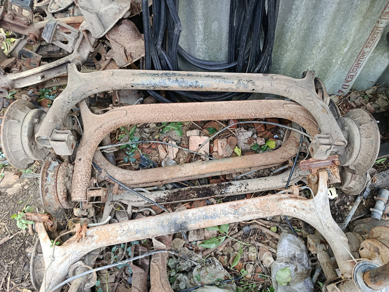 Балка задньої підвіски ЗАЗ 1102 Таврия 1103 Славута 1105 Дана 11055 Пікап задня балка в зборі бу, фото 1