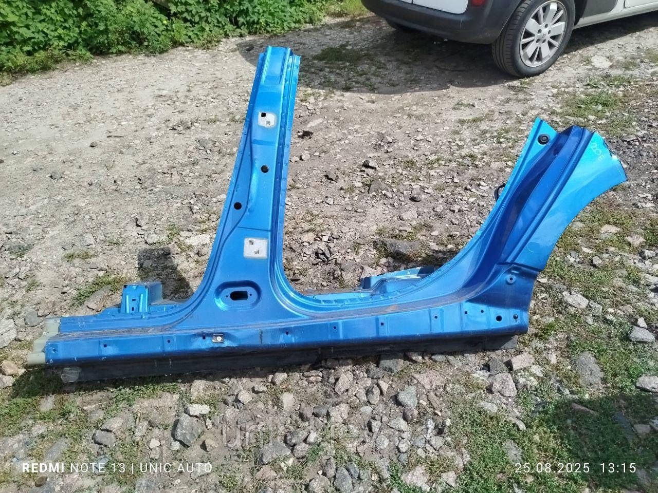 Кузов центральна стійка ліва (поріг) Рено Зоє / Зоє 2 (Renault Zoe / Zoe 2) б/в