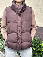 Жіноча жилетка шоколадна безрукавка стьобана без капітона Жилетка жіноча стильна на синтепоні 42