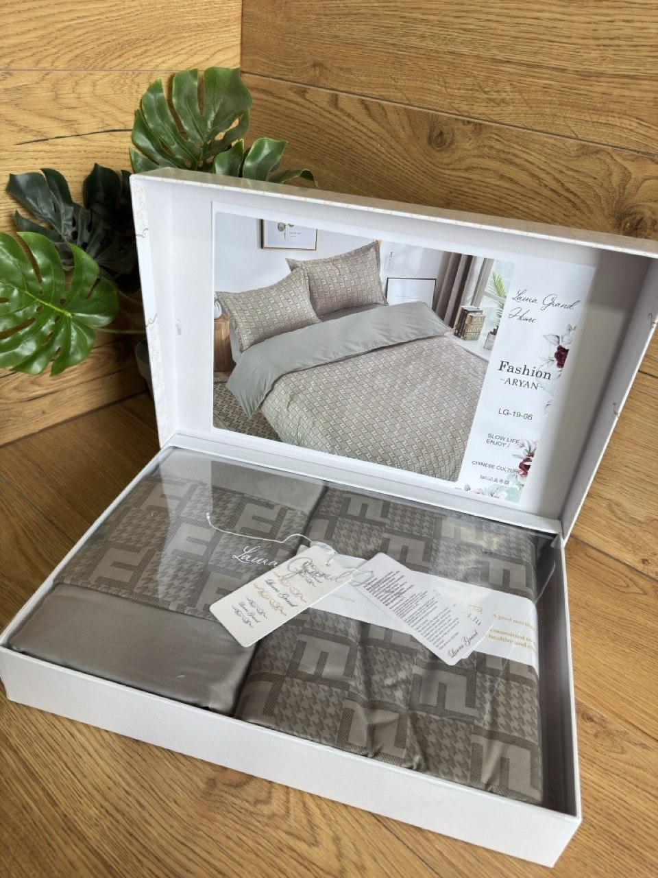 Комплект сатинової постільної білизни Laura Grand євророзмір, фото 1