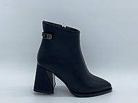 Чорні черевички із еко-шкіри. Ботільйони. Маленькі розміри (33, 34, 35).