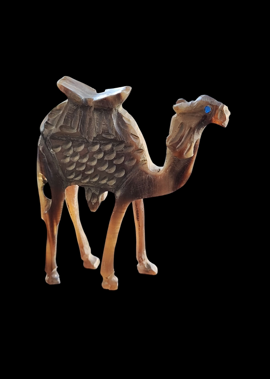 Фігурка зі справжнього рогу "Верблюд". Вінтажна статуетка ріг. Вінтаж., фото 1