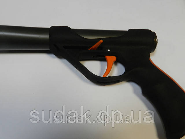 Нова рушниця PELENGAS 55+ з бічним лінескиданням