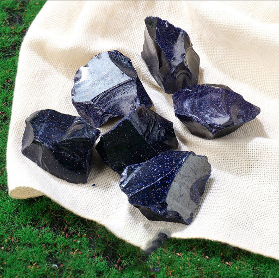 Синій пісковик необроблений 3-5 см.