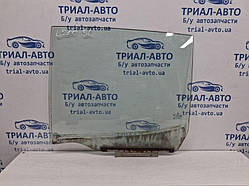 Скло дверцят заднє ліве Mitsubishi L200 KB 2.5 DIESEL 4D56 2006 (б/у)