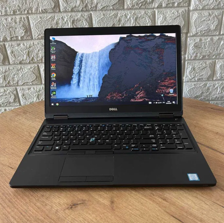 Ноутбук Dell Latitude 5580 HD i7 7600U 8GB HDD 500GB Nvidia 930MX Б/В, фото 1