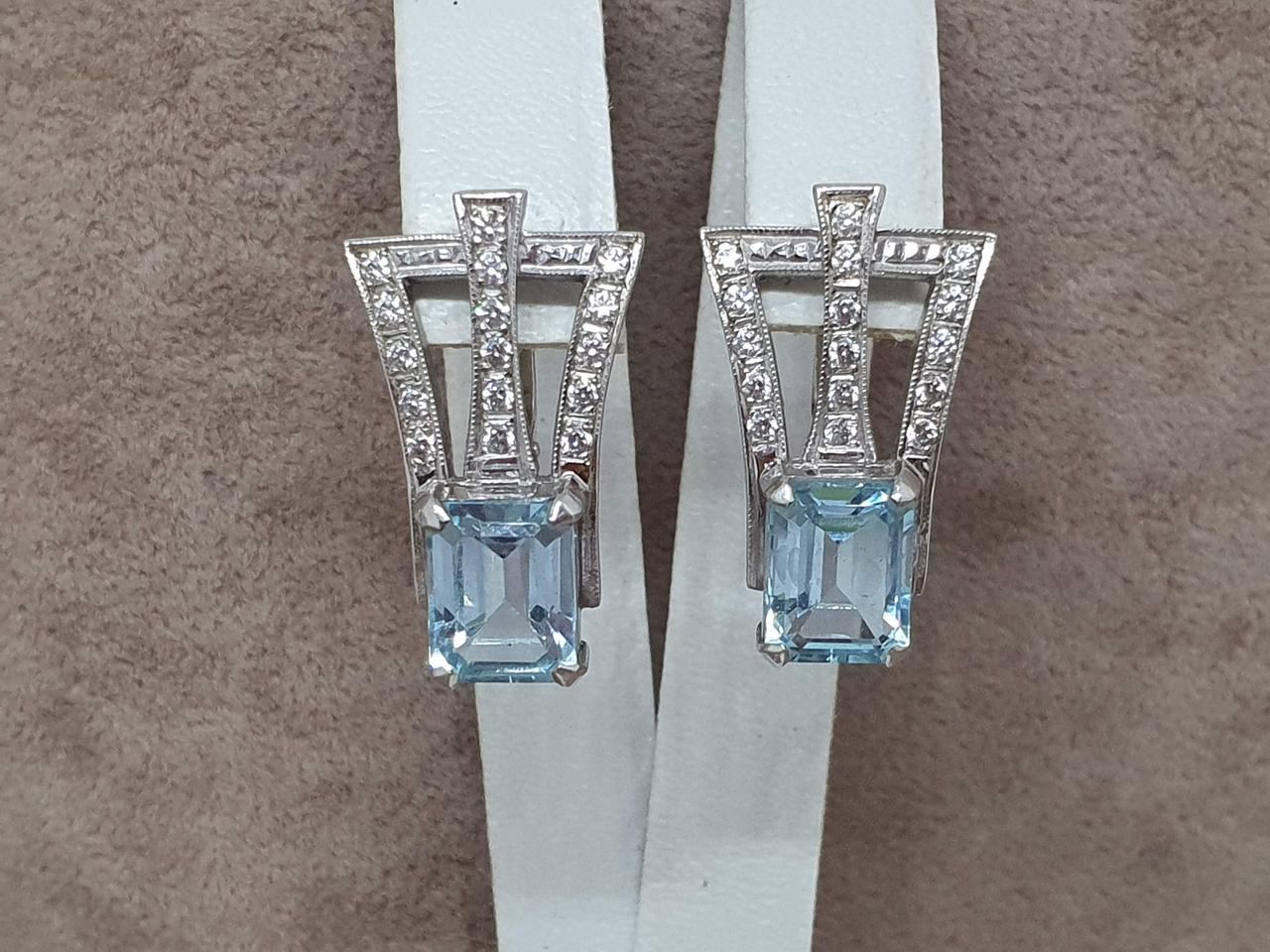 Золоті сережки з топазом. 573005