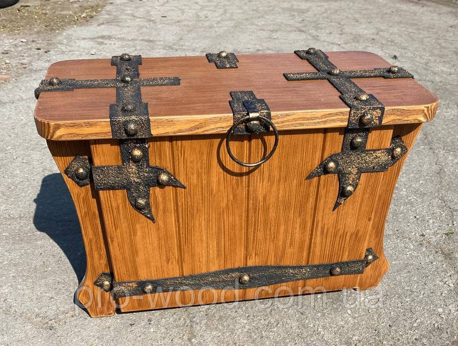 Дерев'яна скриня під старовину з кутими елементами, фото 1