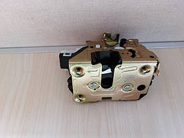 Замок бокової правої відсувної двері Renault Kangoo 1, Nissan Kubistar (1998-2008), 8200051733