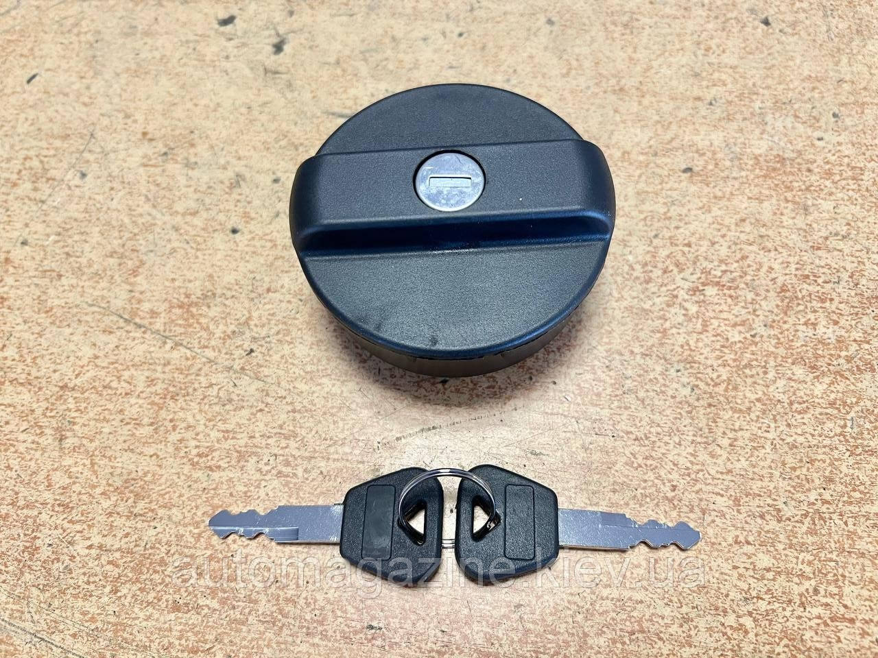 Кришка бака паливного (бензобака) Газель, Соболь, ВАЗ 2101-2107 (старого зразка), фото 1