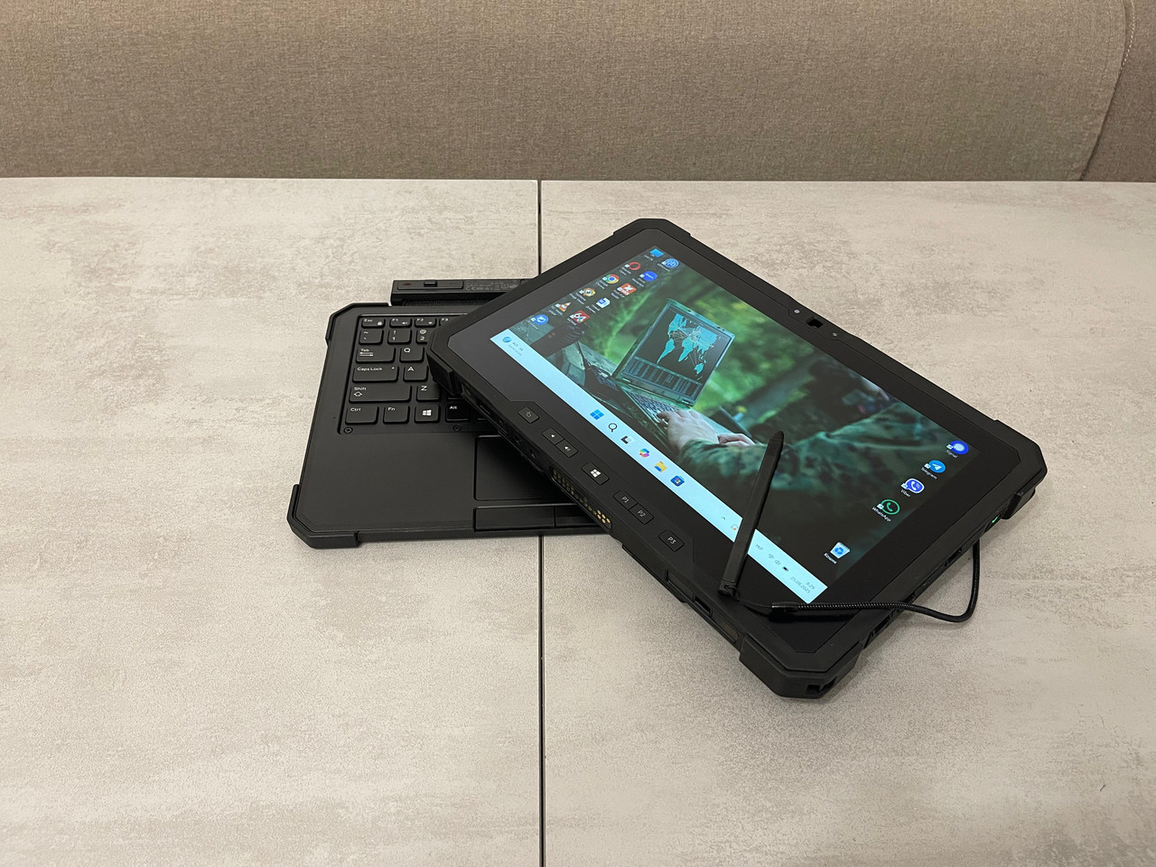 Захищений планшет Dell 7212 Rugged, 11.6" FHD, i7-7600U, 16GB, 256GB, клавіатура, стилус, фото 1