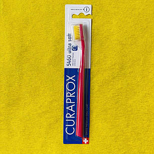 Зубна щітка curaprox CS 5460 Ultra Soft 1 шт. червоний