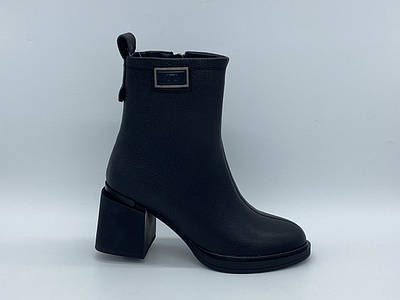 Шкіряні черевики Farinni. Маленькі розміри ( 34, 35 ).