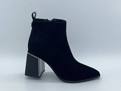 Замшеві черевики Carvelle. Маленькі розміри ( 33 - 35 ).