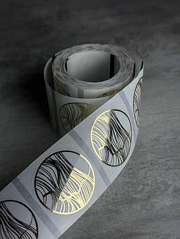 Преміум-наліпки з логотипом і золотим друком | Брендові наліпки на плівці 30×30 мм, 300 шт