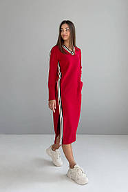 Сукня жіноча пряма трикотажна міді з лампасами і розрізом збоку 44-54 разміри червона