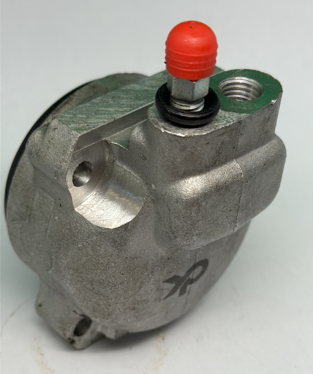 Циліндр гальмівний 2101 передній правий зовнішній ДК, фото 1