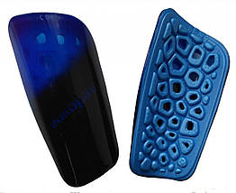 Щитки футбольні Europaw light чорно-сині