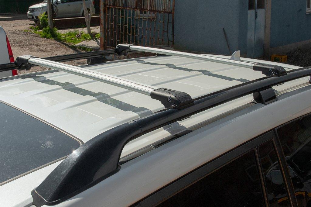 Перемички на рейлінги під ключ (2 шт) Чорний для Toyota Rav 4 2001-2005 рр, фото 1