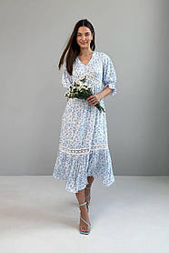 Літня штапельна сукня з квітковим принтом та мереживом 44-50 разміри молочна