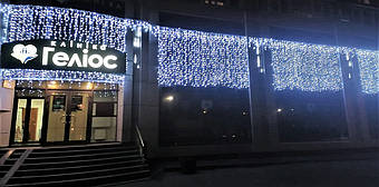 Який гірляндою прикрасити фасад?