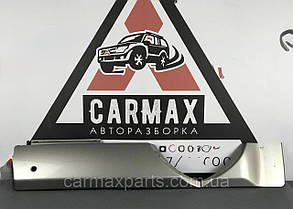 Накладка ляди дверцят багажника кришки Mitsubishi Pajero Wagon III Паджеро Вагон 3 2000-2007 Рестайл/Дорістайл