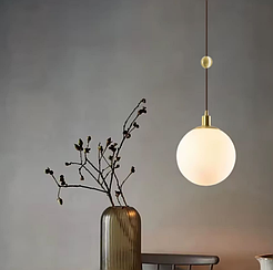 Світильник підвісний із білим плафоном та латунним корпусом Ø 25 см AA461-250