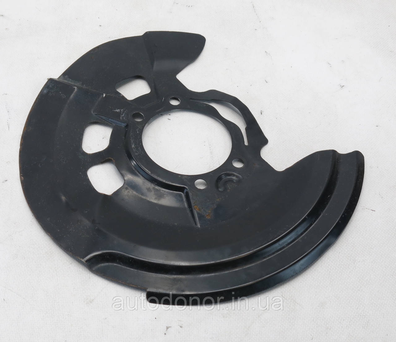 Захист гальмівного диска задній лівий Hyundai Kona Electric (17-) 58243K4000