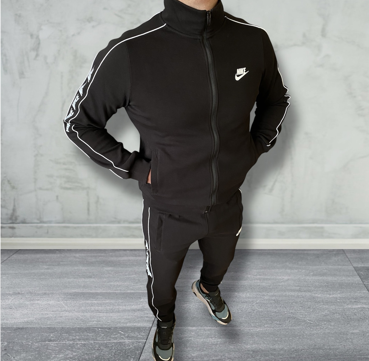 Чоловічий спортивний костюм Nike без капюшону (демісезон)