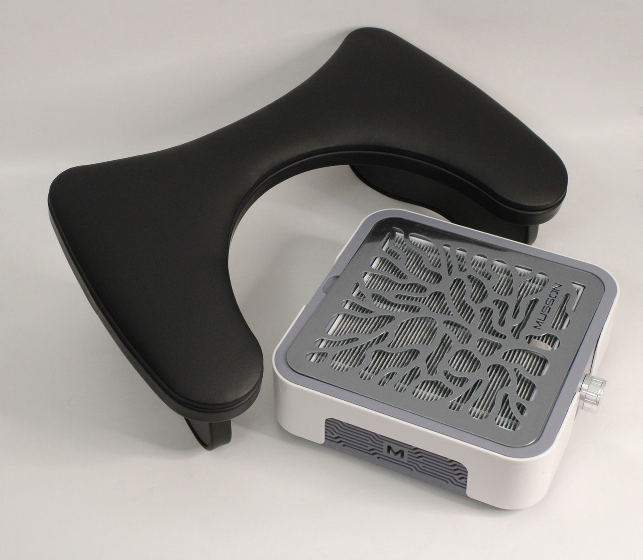 Набір для майстра манікюру: манікюрна витяжка MUSSON X3 Graphite і похилий підлокітник MrHelix Чорний, фото 1