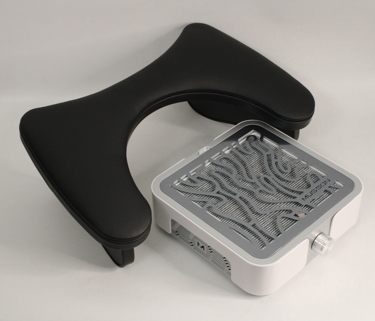 Набір для майстра манікюру: манікюрна витяжка MUSSON X2 Silver  і похилий підлокітник MrHelix Чорний, фото 1