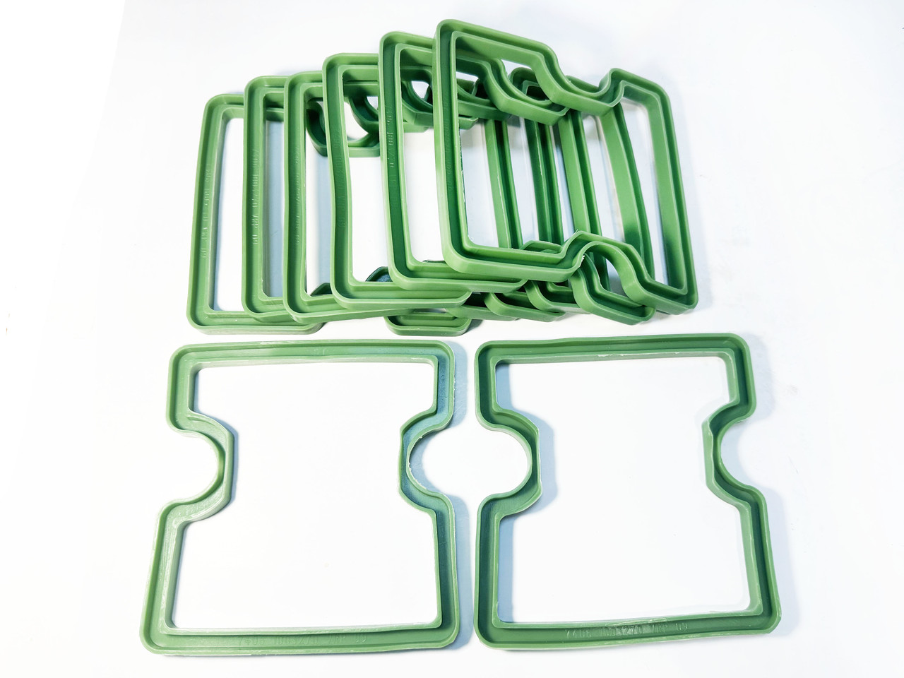 Прокладка клапанної кришки КамАЗ "Євро" (зелений силікон, комплект 8шт) (ДЕХЕН, Китай) 7406.100327