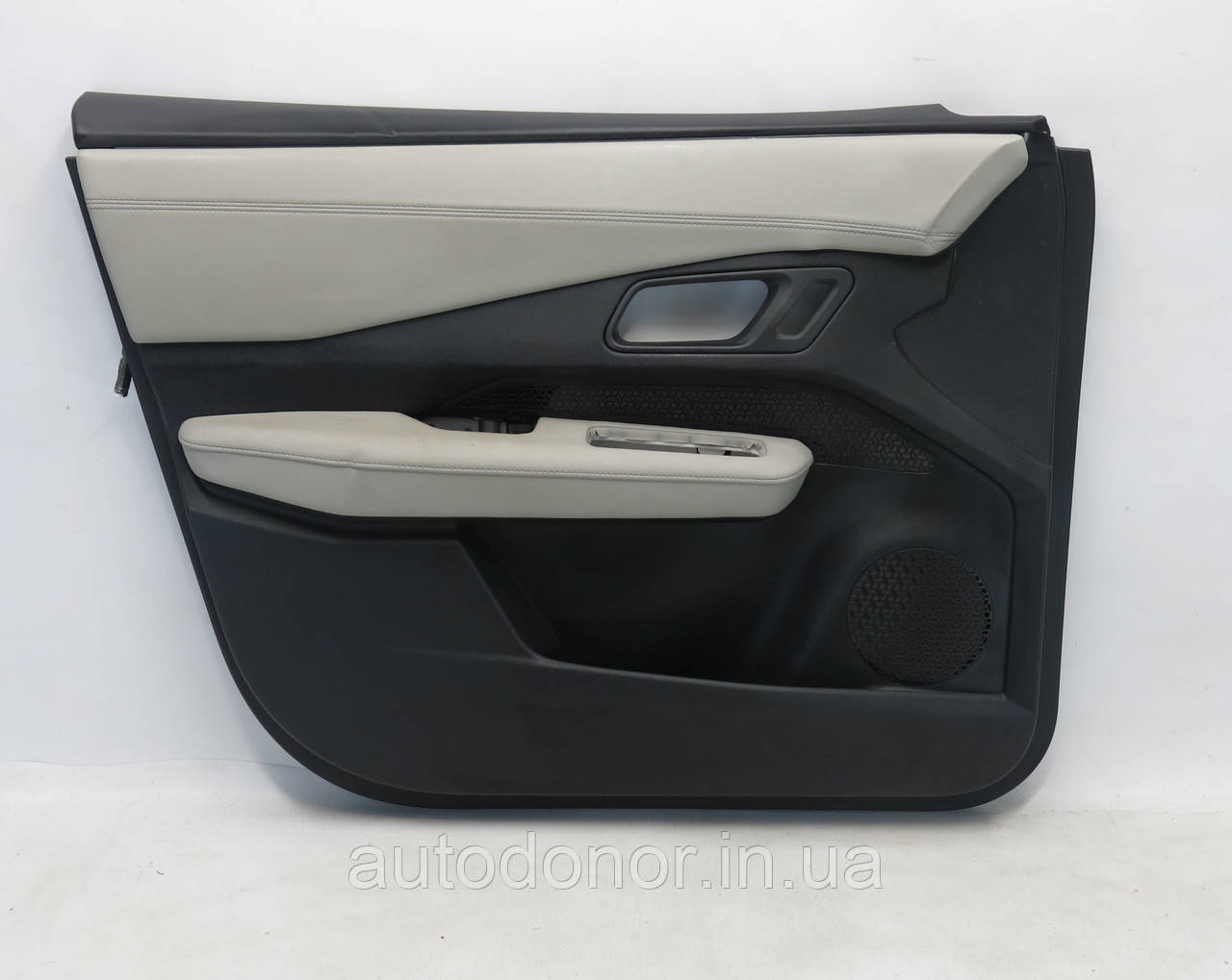 Карта двері передня ліва W/Illumination Pkg, Gray Nissan Ariya (22-) 80901-5MR0B