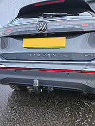 Фаркоп Volkswagen Tiguan III 2024- (Фольксваген Тігуан 3) швидкоз'ємний гак на ключах