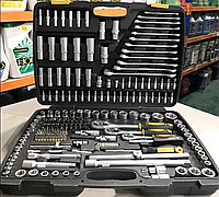 Професійний Набір Ключів для Авто в Кейсі (216 од, Польща), DVS