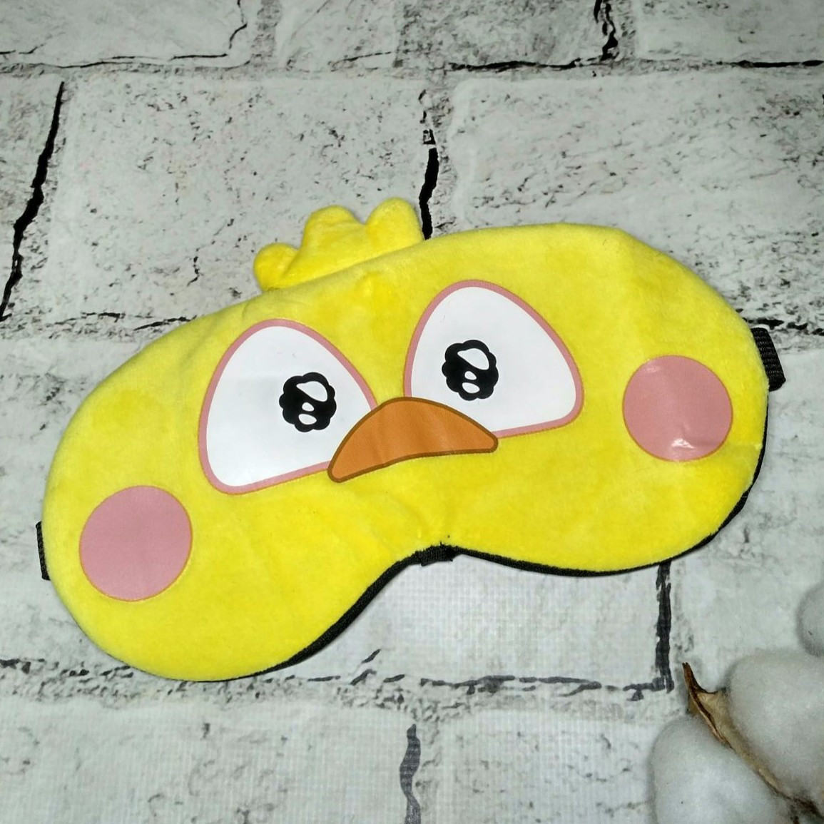 Маска для сну велюрова Курча 20х9 см Жовта 20245-4