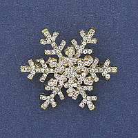 Брошка кулон Новорічна Сніжинка білі стрази золотистий метал 34мм + - купити біжутерію оптом в інтернеті