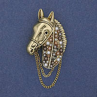 Брошка Кінь стрази перлини ланцюжок золотистий метал 46х29мм+- купити біжутерію дешево оптом в інтернеті