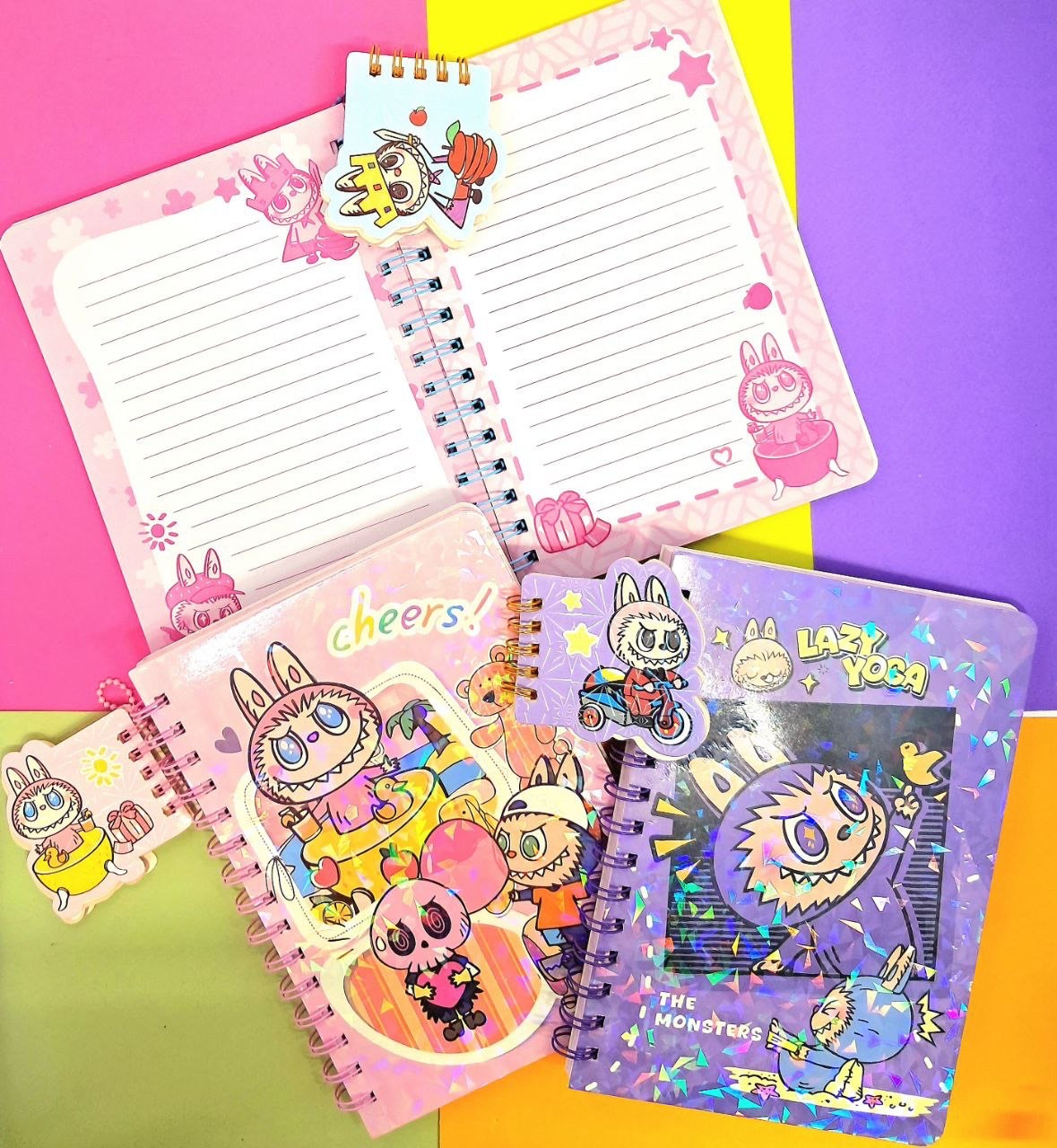 Блокнот А5 на спіралі з брелоком-міні Лабубу, фото 1