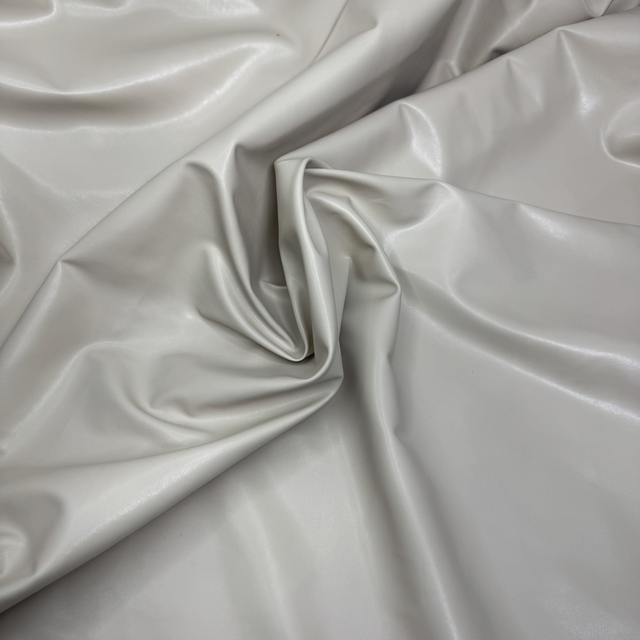 Штучна шкіра на трикотажі, колір молочно-бежевий, фото 1