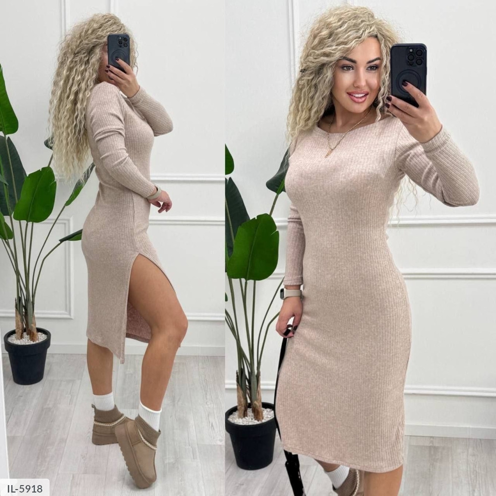 Плаття жіноче приталене обтисле по фігурі по коліно міді з ангори з розрізом розміри 42-48 арт 8060