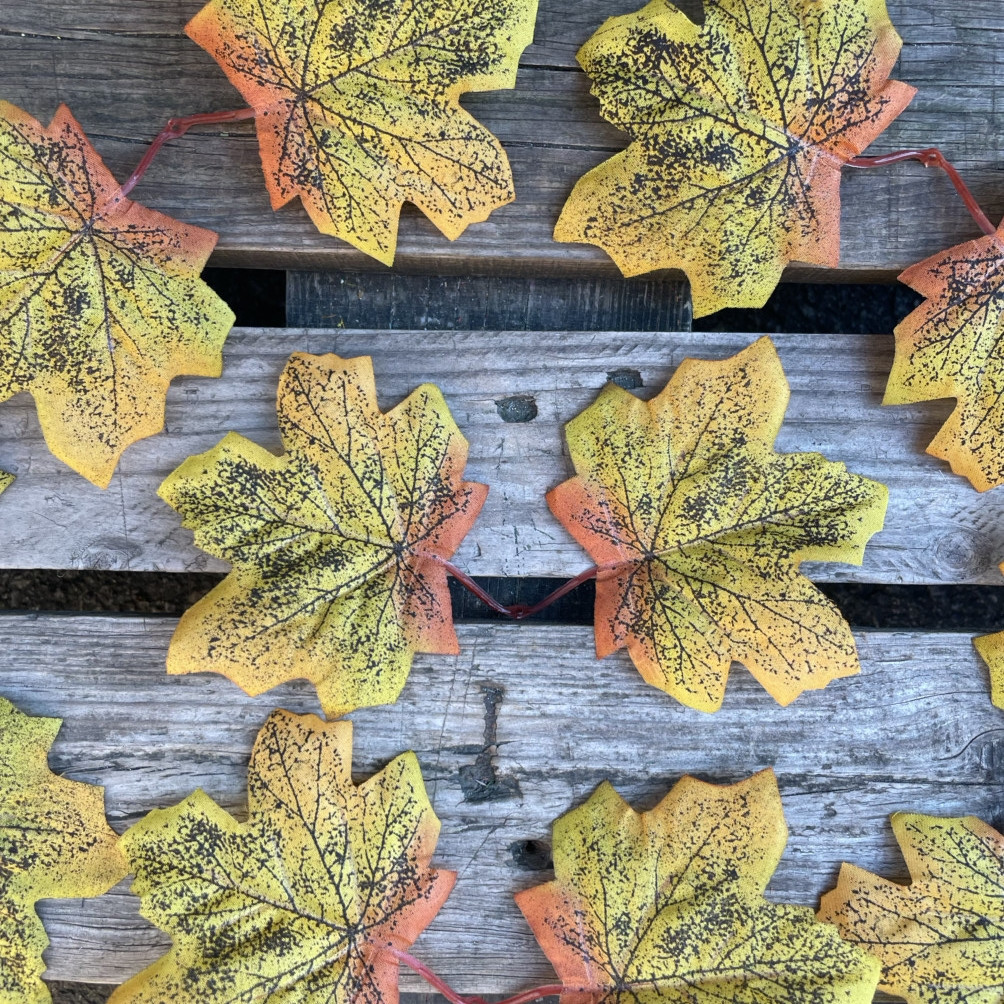 Штучне листя клена жовте 20 шт. уп 18 см, фото 1