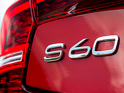 Емблема напис багажника Volvo S60