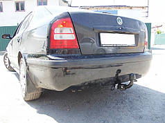 Фаркоп Skoda Octavia A4 Tour 1997-2010 (Шкода Октавія Тур) седан та універсал