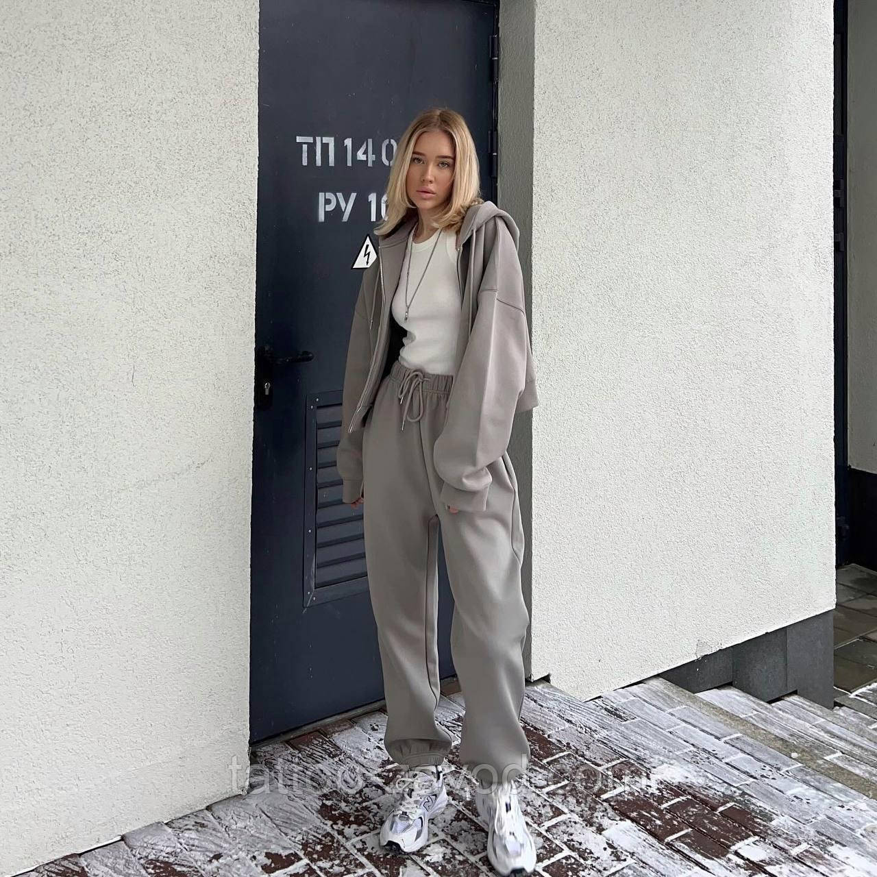 Теплий костюм жіночий кофта на блискавці з капюшоном із кишенями та штани 42-44 46-48, фото 1