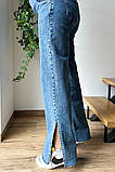 Широкі джинси для вагітних Kloe сині зі сніжним ефектом, фото 4