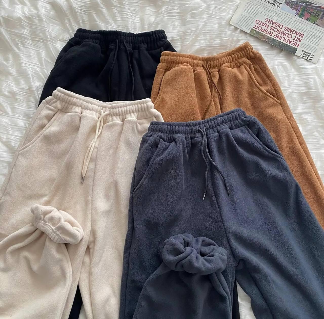 Жіночі флісові джогери; Колір: молочний, темно-сірий, чорний, темний беж; Розміри: 42-46, 48-50, 52-56 ;, фото 1