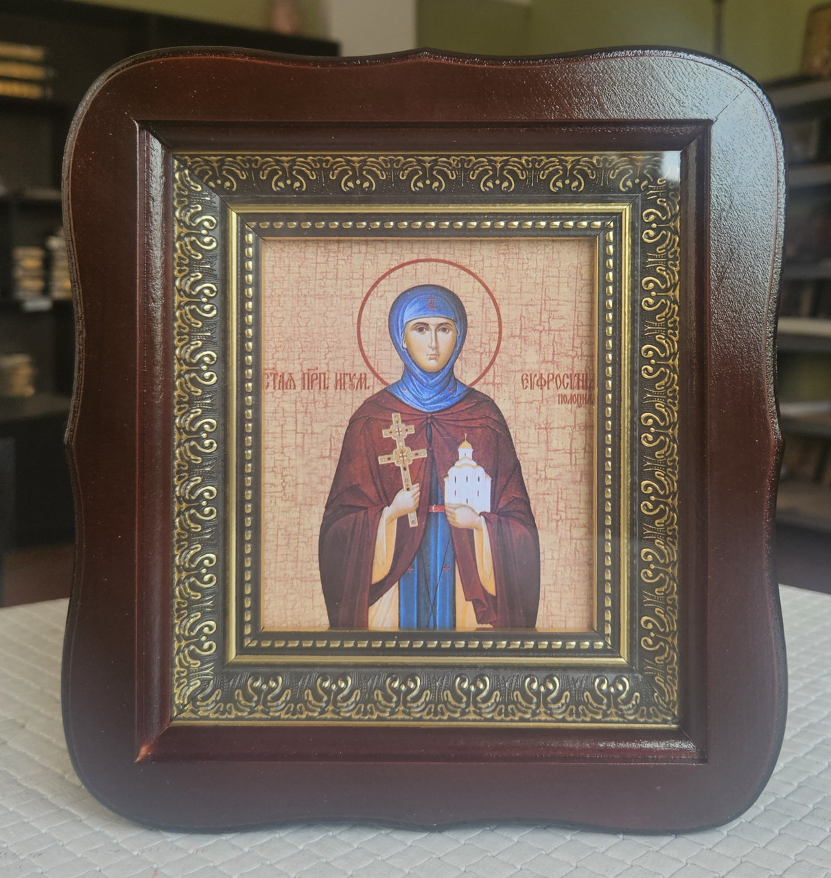Ікона іменна Свята Єфросинія в темному фігурному дерев'яному кіоті під склом, розмір кіота 20*18, сюжет 10*12., фото 1